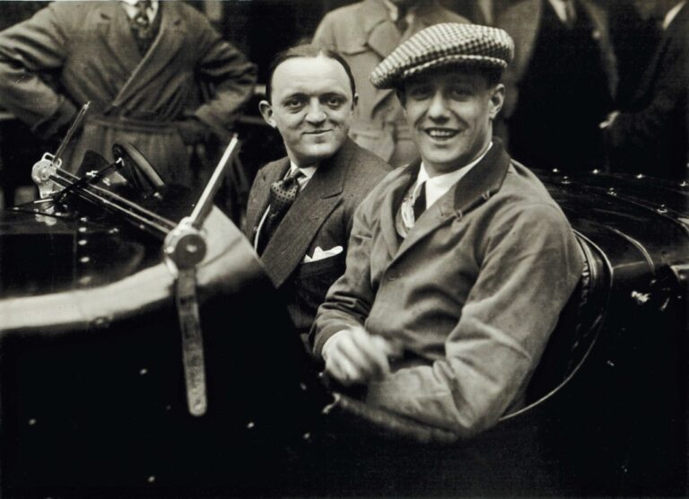 Il gattone inglese e le Mille Miglia. La Jaguar di Aymo Maggi, fra i fondatori della corsa più bella del mondo