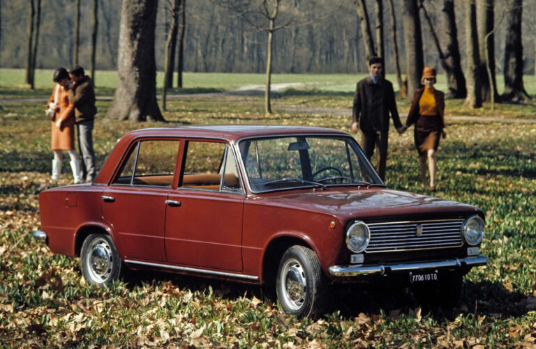 I 60 anni della 124, così ha girato il mondo la prima Fiat dell’era di Gianni Agnelli